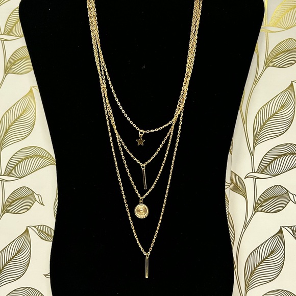 Jewelry - Elegant Gold Layered Necklace